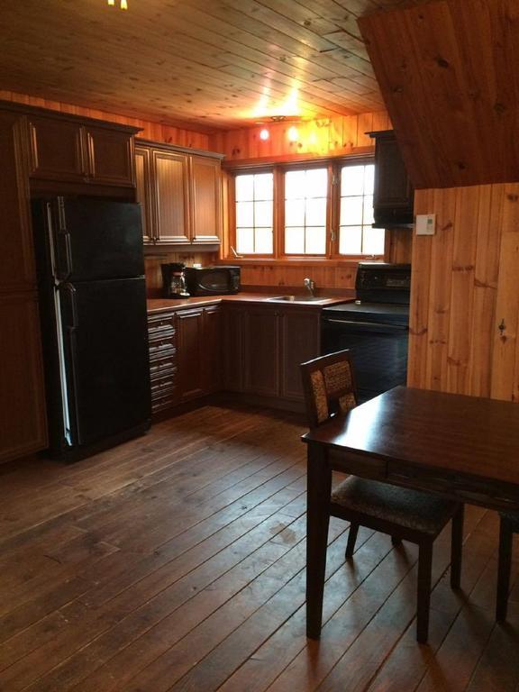 Le Chalet Leilighet Shawinigan Eksteriør bilde